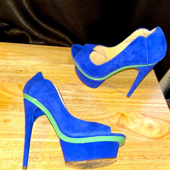 Suede Platform Heels - Picture 3 of 7